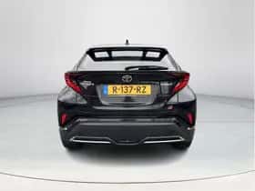 Toyota C-HR (2022) thumbnail 4