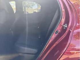 Toyota Yaris (2021) thumbnail 11