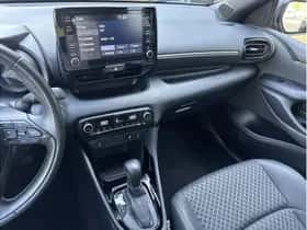 Toyota Yaris (2021) thumbnail 17