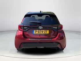 Toyota Yaris (2021) thumbnail 4