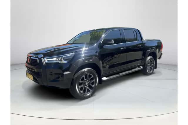 Toyota Hilux (2022) thumbnail 1