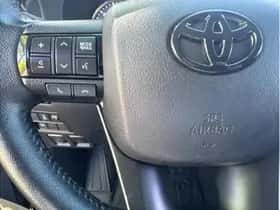 Toyota Hilux (2022) thumbnail 22
