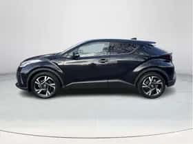 Toyota C-HR (2022) thumbnail 2