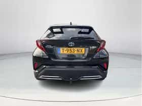Toyota C-HR (2022) thumbnail 4