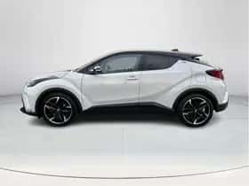 Toyota C-HR (2022) thumbnail 2