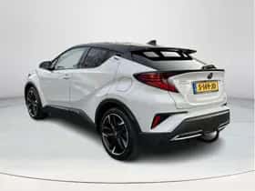 Toyota C-HR (2022) thumbnail 3