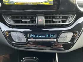 Toyota C-HR (2022) thumbnail 29