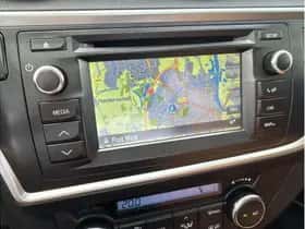 Toyota Auris (2015) thumbnail 19