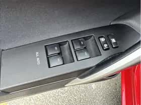 Toyota Auris (2015) thumbnail 26