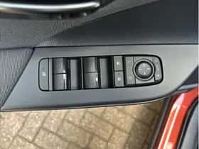 Toyota C-HR (2025) thumbnail 26