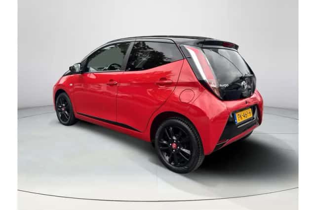 Toyota Aygo (2017) thumbnail 3