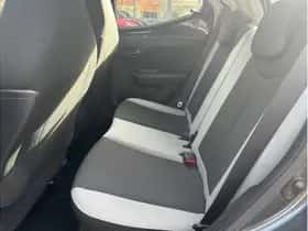 Toyota Aygo (2017) thumbnail 13