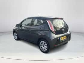 Toyota Aygo (2017) thumbnail 3