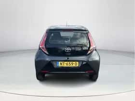 Toyota Aygo (2017) thumbnail 4