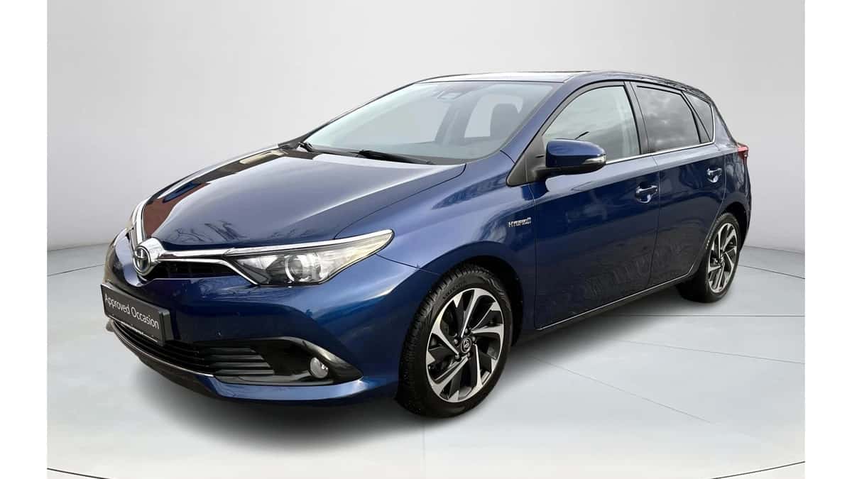 Toyota Auris (2017) — foto 1