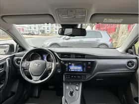 Toyota Auris (2017) thumbnail 17