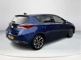 Toyota Auris (2017) thumbnail 5