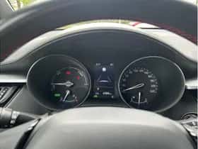 Toyota C-HR (2022) thumbnail 25