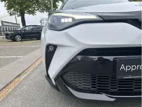 Toyota C-HR (2022) thumbnail 9