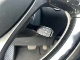 Toyota C-HR (2023) thumbnail 23