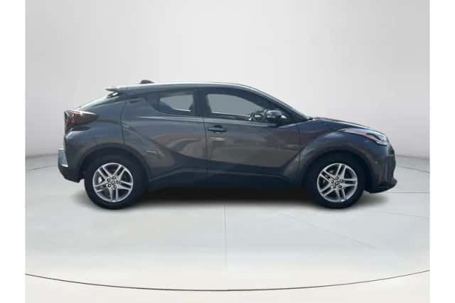 Toyota C-HR (2023) thumbnail 6