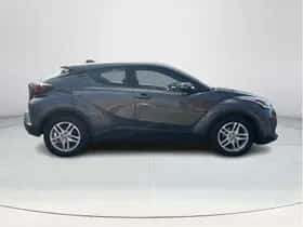 Toyota C-HR (2023) thumbnail 6