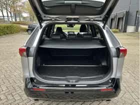 Toyota RAV4 (2022) thumbnail 14