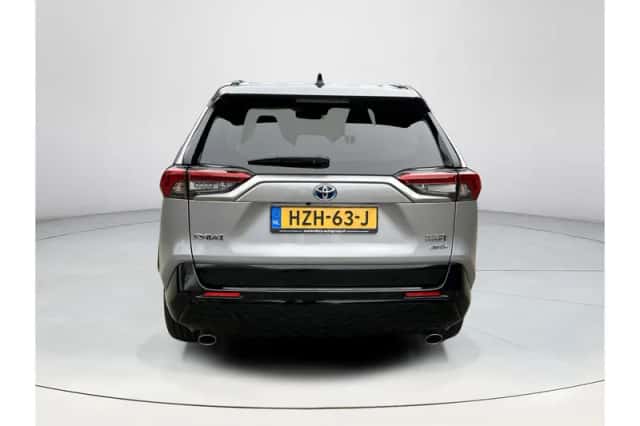 Toyota RAV4 (2022) thumbnail 4