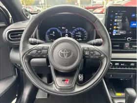 Toyota Yaris (2025) thumbnail 13