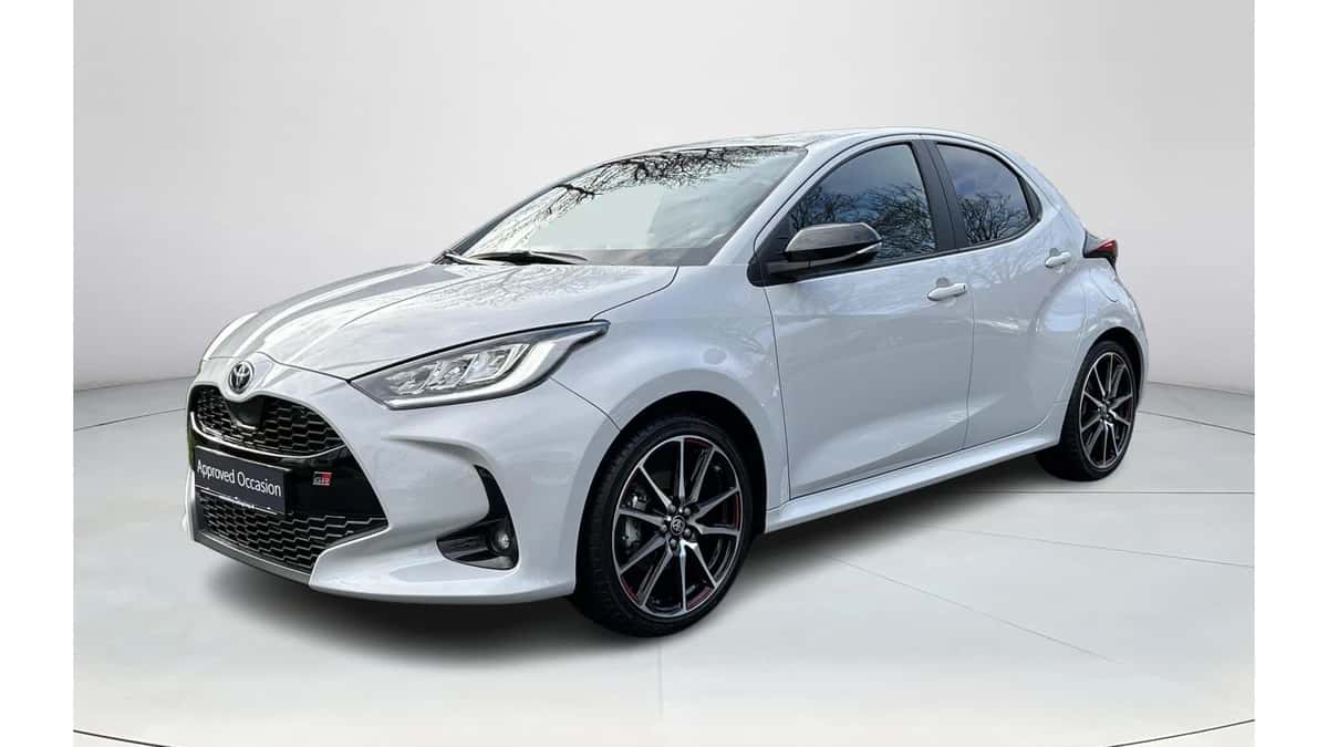 Toyota Yaris (2024) — foto 1
