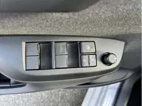 Toyota Yaris (2024) thumbnail 19