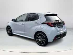 Toyota Yaris (2024) thumbnail 3