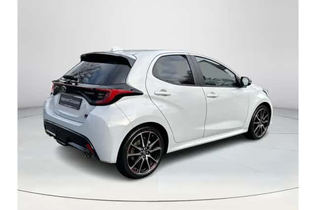 Toyota Yaris (2024) thumbnail 5