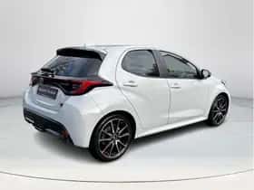 Toyota Yaris (2024) thumbnail 5