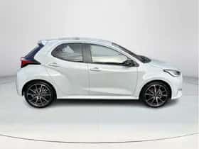 Toyota Yaris (2024) thumbnail 6