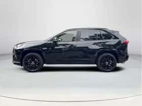 Toyota RAV4 (2021) thumbnail 2