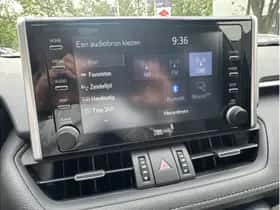 Toyota RAV4 (2021) thumbnail 24
