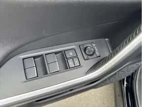 Toyota RAV4 (2021) thumbnail 34