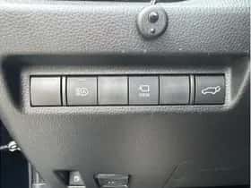 Toyota RAV4 (2021) thumbnail 35
