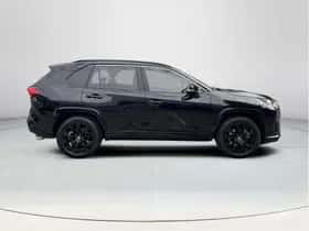 Toyota RAV4 (2021) thumbnail 6