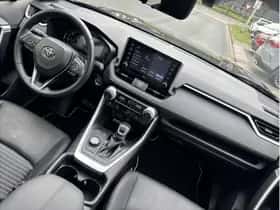 Toyota RAV4 (2021) thumbnail 9