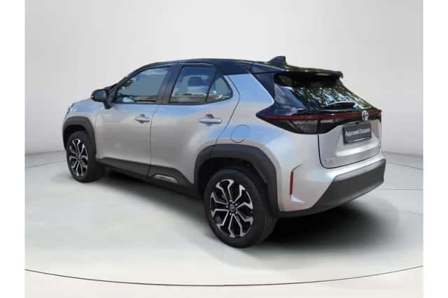 Toyota Yaris Cross (2022) thumbnail 3