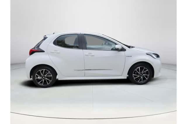 Toyota Yaris (2021) thumbnail 6