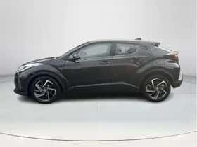 Toyota C-HR (2022) thumbnail 2