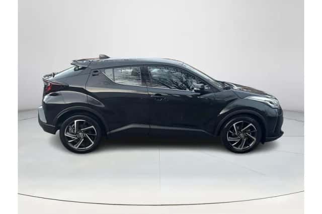 Toyota C-HR (2022) thumbnail 6