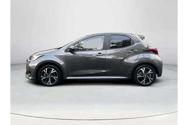 Toyota Yaris (2024) thumbnail 2