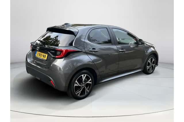 Toyota Yaris (2024) thumbnail 5