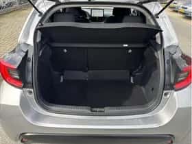 Toyota Yaris (2025) thumbnail 12