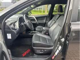 Toyota RAV4 (2018) thumbnail 10