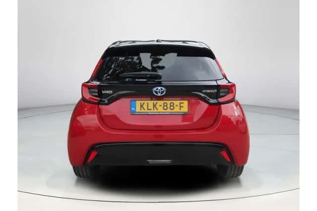 Toyota Yaris (2023) thumbnail 4